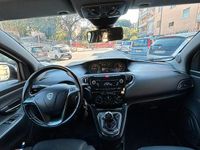 Usata Lancia Ypsilon 69 CV (50 kW) 2014 Bianco Utilitaria