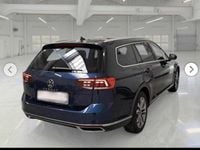 Usata VW Passat Executive 200 CV (147 kW) 2022 Blu Station wagon