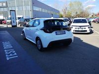 Usata Toyota Yaris Hybrid Active 92 CV (67 kW) 2025 Bianco Berlina