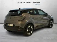 Usata Renault Captur Techno 91 CV (66 kW) 2025 Grigio scuro SUV