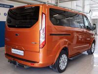 Usata Ford Tourneo Custom Titanium 185 CV (136 kW) 2021 Arancione metallizzato Furgone