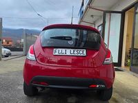 Usata Lancia Ypsilon 95 CV (69 kW) 2014 Rosso Utilitaria
