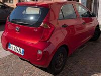 Usata Kia Picanto 69 CV (50 kW) 2011 Rosso Utilitaria