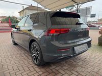 Usata VW Golf VIII Life 150 CV (110 kW) 2022 Grigio Berlina