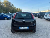 Usata Fiat Grande Punto Dynamic 78 CV (57 kW) 2009 Nero Utilitaria