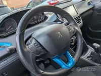 Usata Peugeot 208 Allure 83 CV (61 kW) 2018 Nero Utilitaria