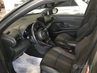 Usata Toyota Yaris Hybrid Active 92 CV (67 kW) 2021 Beige Station wagon