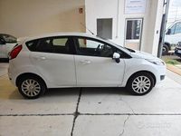 Usata Ford Fiesta 92 CV (67 kW) 2016 Bianco Utilitaria