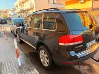 Usata VW Touareg 224 CV (164 kW) 2006 Nero SUV