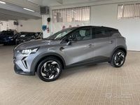 Nuova Renault Captur Techno 100 CV (73 kW) 2025 Grigio SUV