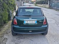 Usata Mini Cooper 75 CV (55 kW) 2004 Verde Utilitaria