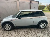 Usata Mini ONE 90 CV (66 kW) 2002 Grigio Utilitaria