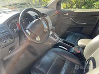 Usata Ford Kuga 163 CV (119 kW) 2012 Grigio SUV