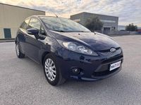 Usata Ford Fiesta Titanium 92 CV (67 kW) 2010 Blu Berlina