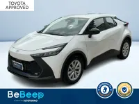 Usata Toyota C-HR Active 140 CV (102 kW) 2024 Bianco pastello SUV