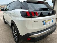 Usata Peugeot 3008 131 CV (96 kW) 2019 Bianco SUV