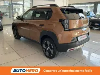 Usata Fiat Grande Panda La Prima 83 kW (113 CV) 2025 Oro Utilitaria