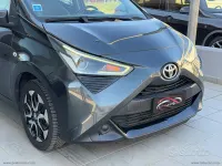 Usata Toyota Aygo 72 CV (52 kW) 2018 Grigio Utilitaria