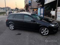 Usata Opel Astra 68 CV (50 kW) 2010 Nero Station wagon