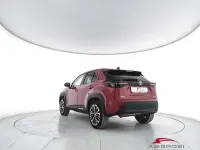 Begagnad Toyota Yaris Cross Lounge 92 HK (67 kW) 2021 Röd SUV