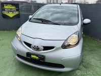 Usata Toyota Aygo 68 CV (50 kW) 2008 Grigio Utilitaria
