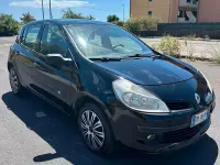 Usado Renault Clio II 85 CV (62 kW) 2007 Negro Utilitario