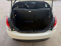 Usata Lancia Ypsilon 69 CV (50 kW) 2020 Bianco Utilitaria