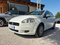 Usata Fiat Grande Punto 74 CV (54 kW) 2008 Bianco Utilitaria