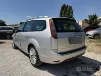 Usata Ford Focus 90 CV (66 kW) 2009 Grigio Station wagon