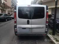 Usata Opel Vivaro 114 CV (83 kW) 2010 Grigio Monovolume
