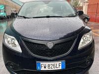 Usata Lancia Ypsilon 80 CV (58 kW) 2019 Blu Utilitaria