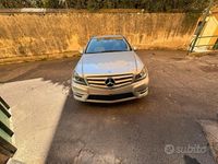 Usata Mercedes C220 170 CV (125 kW) 2012 Grigio Berlina