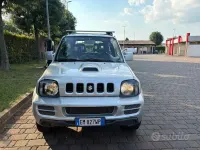 Usata Suzuki Jimny 86 CV (63 kW) 2008 Grigio SUV