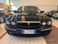 Usata Jaguar X-type Executive 230 CV (169 kW) 2003 Blu Berlina