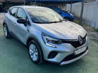 Usata Renault Captur Techno 91 CV (66 kW) 2024 Grigio SUV