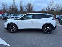 Używany Peugeot 2008 Allure 131 KM (96 kW) 2023 Biały SUV