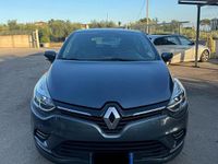 Usata Renault Clio V Business 76 CV (55 kW) 2020 Grigio Berlina