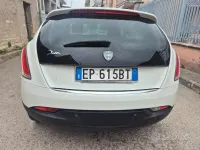 Gebraucht Lancia Delta 120 PS (88 kW) 2011 Weiß Kleinwagen