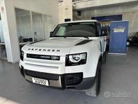 Usata Land Rover Defender SE 200 CV (147 kW) 2021 Bianco Station wagon