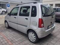 Usata Opel Agila 75 CV (55 kW) 2002 Argento Monovolume
