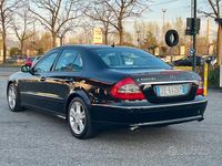 Usata Mercedes E320 224 CV (164 kW) 2008 Nero Berlina