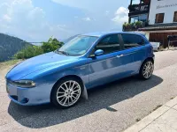 Usata Alfa Romeo 147 150 CV (110 kW) 2009 Bluazzurro Utilitaria