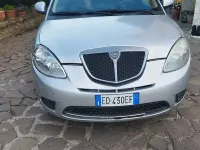 Usata Lancia Ypsilon 75 CV (55 kW) 2010 Argento Utilitaria