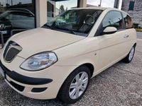 Usata Lancia Ypsilon 60 CV (44 kW) 2005 Beige Utilitaria