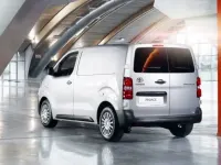 Usata Toyota Proace Comfort 120 CV (88 kW) 2024 Bianco Monovolume