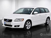 Usata Volvo V50 R-Design 114 CV (83 kW) 2011 Bianco Station wagon