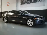 Usata Jaguar XJ 385 CV (283 kW) 2011 Grigio Berlina