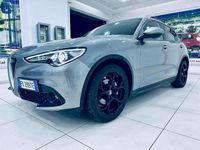 Usata Alfa Romeo Stelvio Super 179 CV (131 kW) 2017 Grigio stromboli SUV