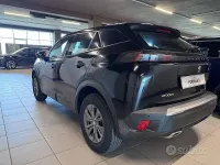 Usata Peugeot 2008 Active 131 CV (96 kW) 2020 Nero SUV