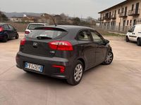 Usata Kia Rio 83 CV (61 kW) 2016 Marrone Utilitaria